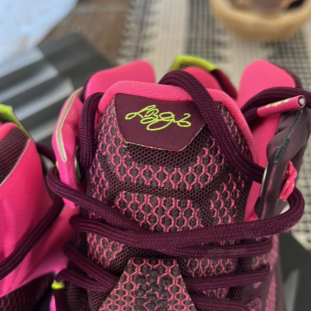 Nike LeBron XV Double Helix Size 9 - Picture 3 of 7